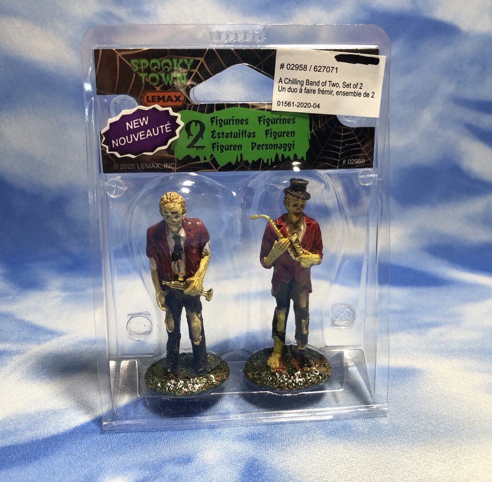 NEW 2020 Lemax Spooky Town Accessory “A Chilling Band of Two” Zombies #02958 NIP