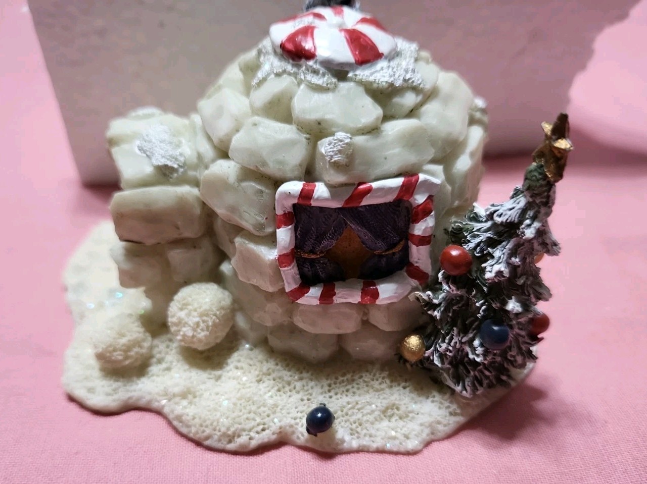 boyds bearly built villages KRINGLES ARTIC IGLOO WITH BEARLY A SNOWMAN
