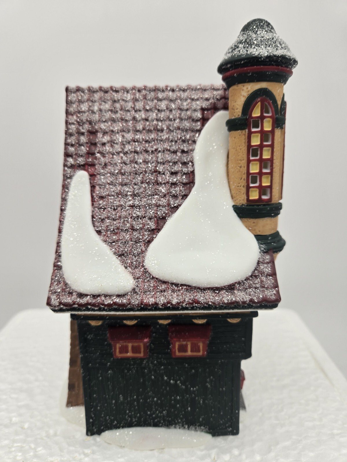 Dept 56 North Pole Elfin Snow Cone Works