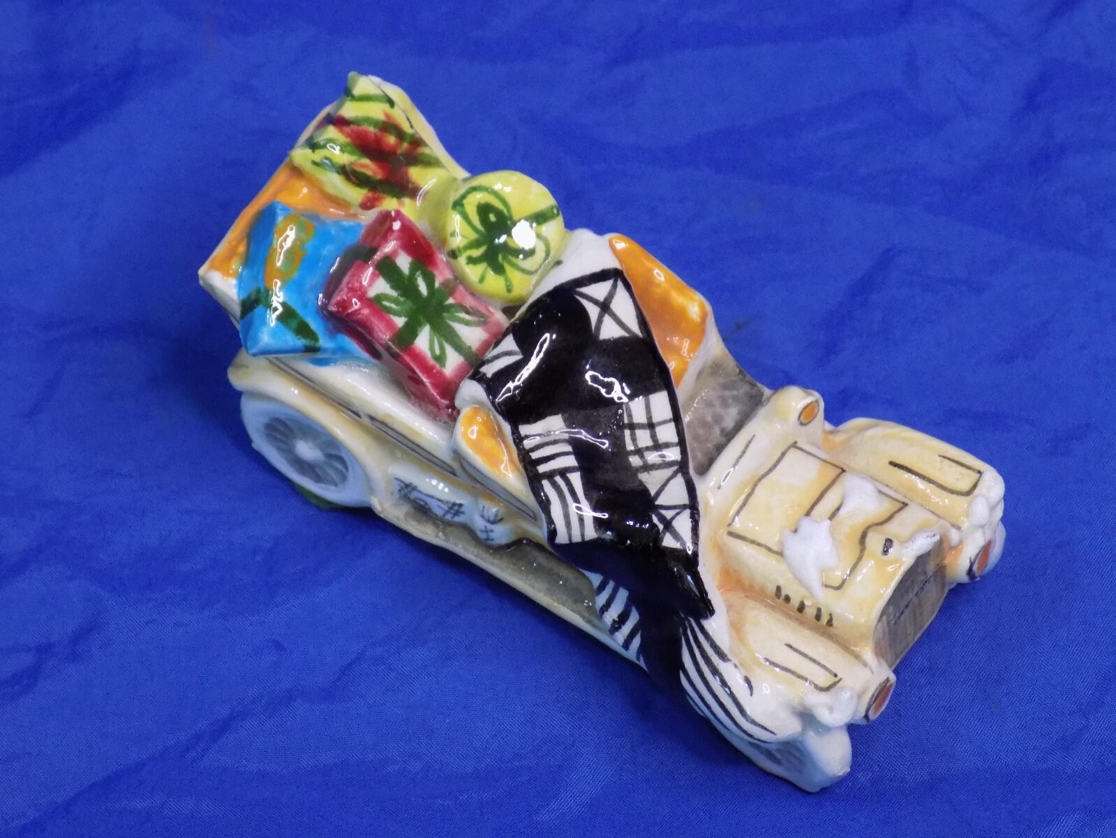 Christmas Village GIFT LADEN AUTOMOBILE Ceramic Early 20th Century Style VGC