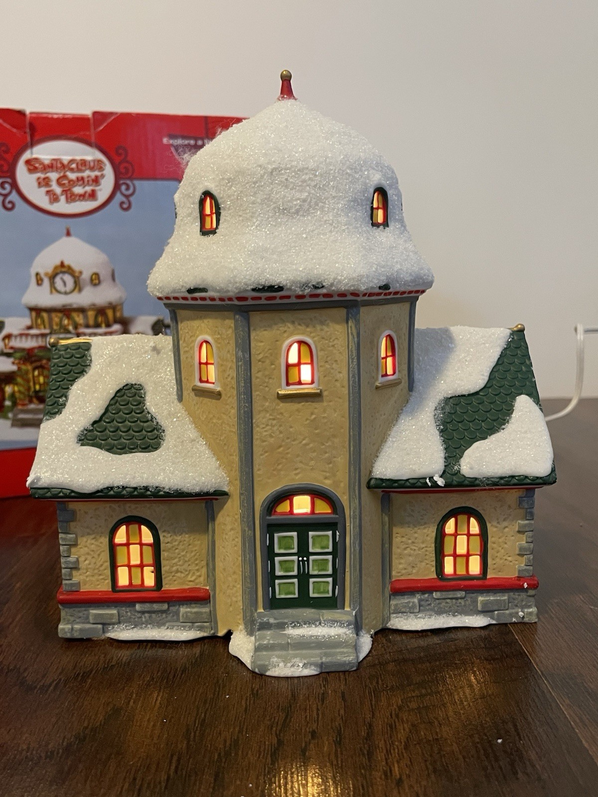 Department 56 Santa Claus Is Coming To Town Sombertown Hall Village 56 #59392