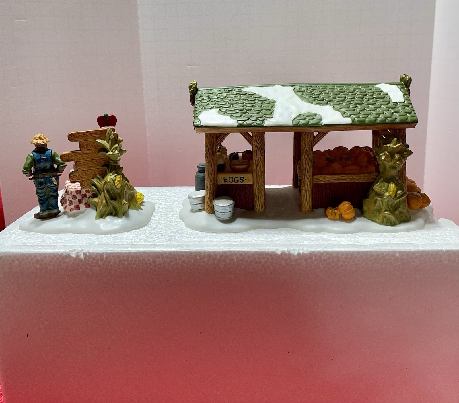 Dept 56 Farmer’s Market New England Village 2pc Farm Stand Pumpkin Apples #56637