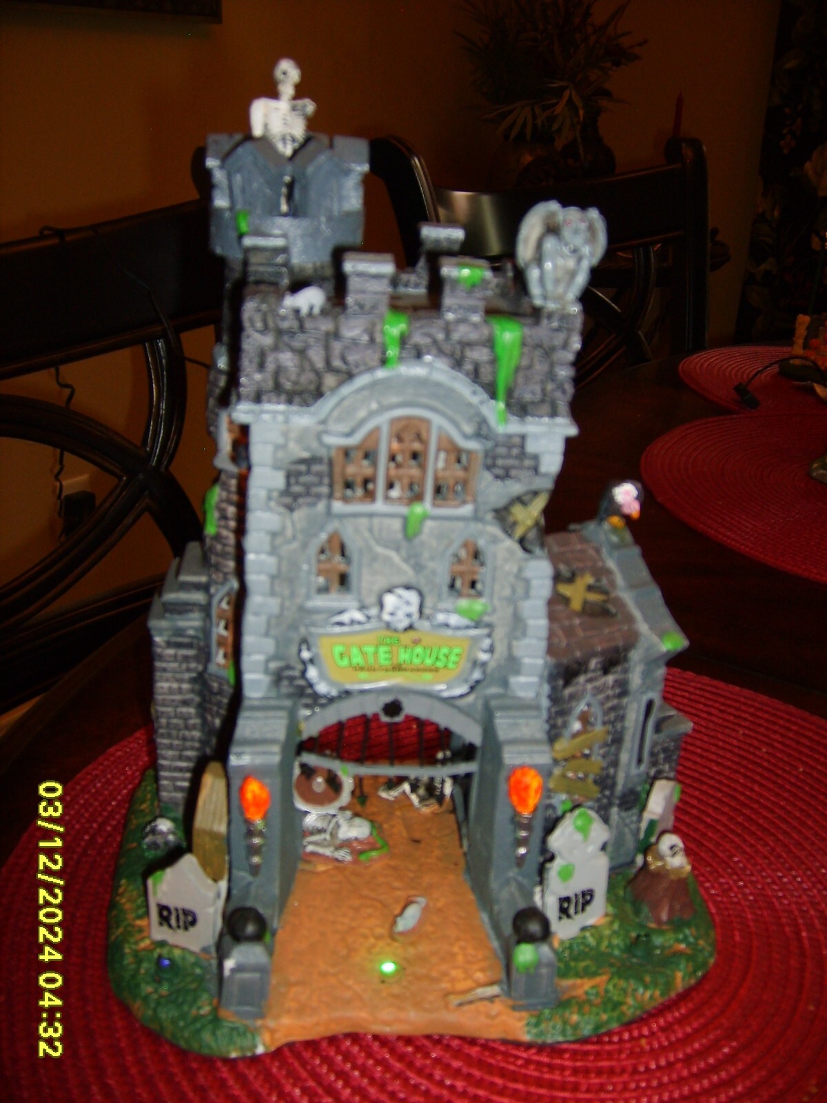 Lemax Michaels Exclusive Spooky Town Halloween The Gatehouse At Haunted Meadows