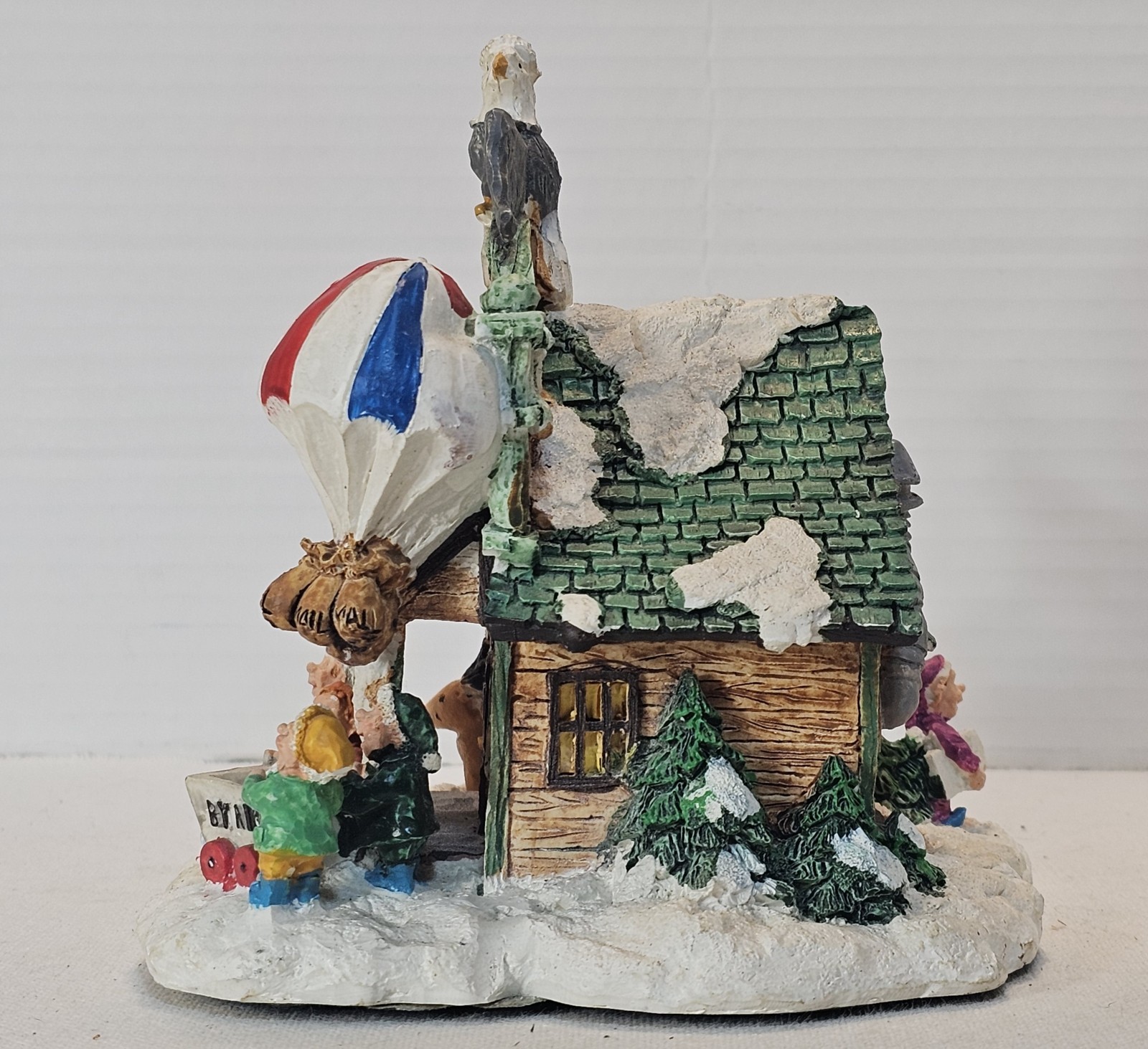Vtg 1995 Santa’s Town- Post Office,Santa’s House,G.bread bakery. Reindeer Barn