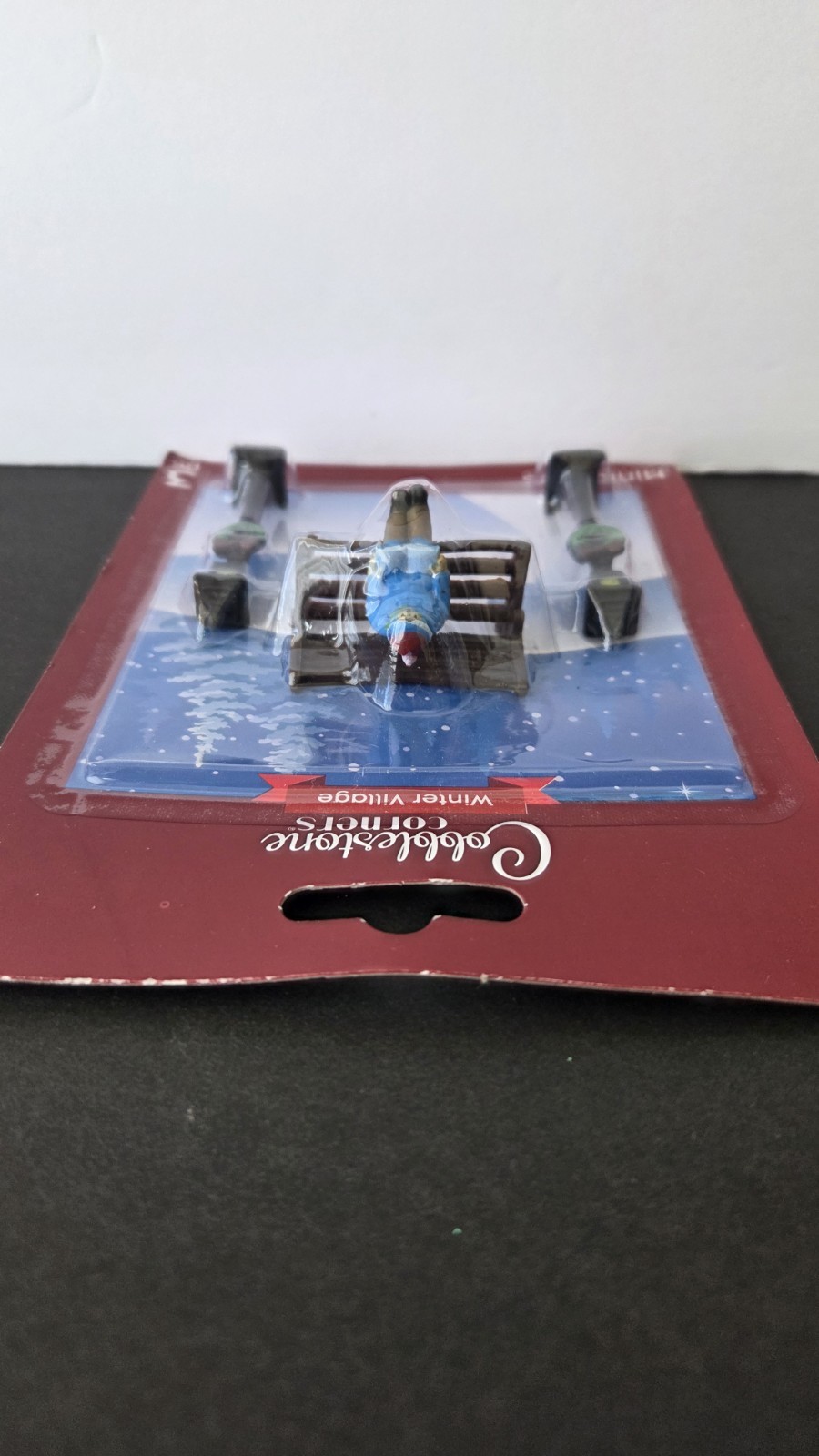 Cobblestone Corners Christmas Village Miniature 3-pc Figure Set Accessories