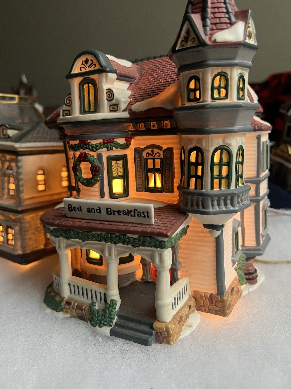 Christmas Village Accessories Set 26 Pieces, Approx. 2.5″ Tall