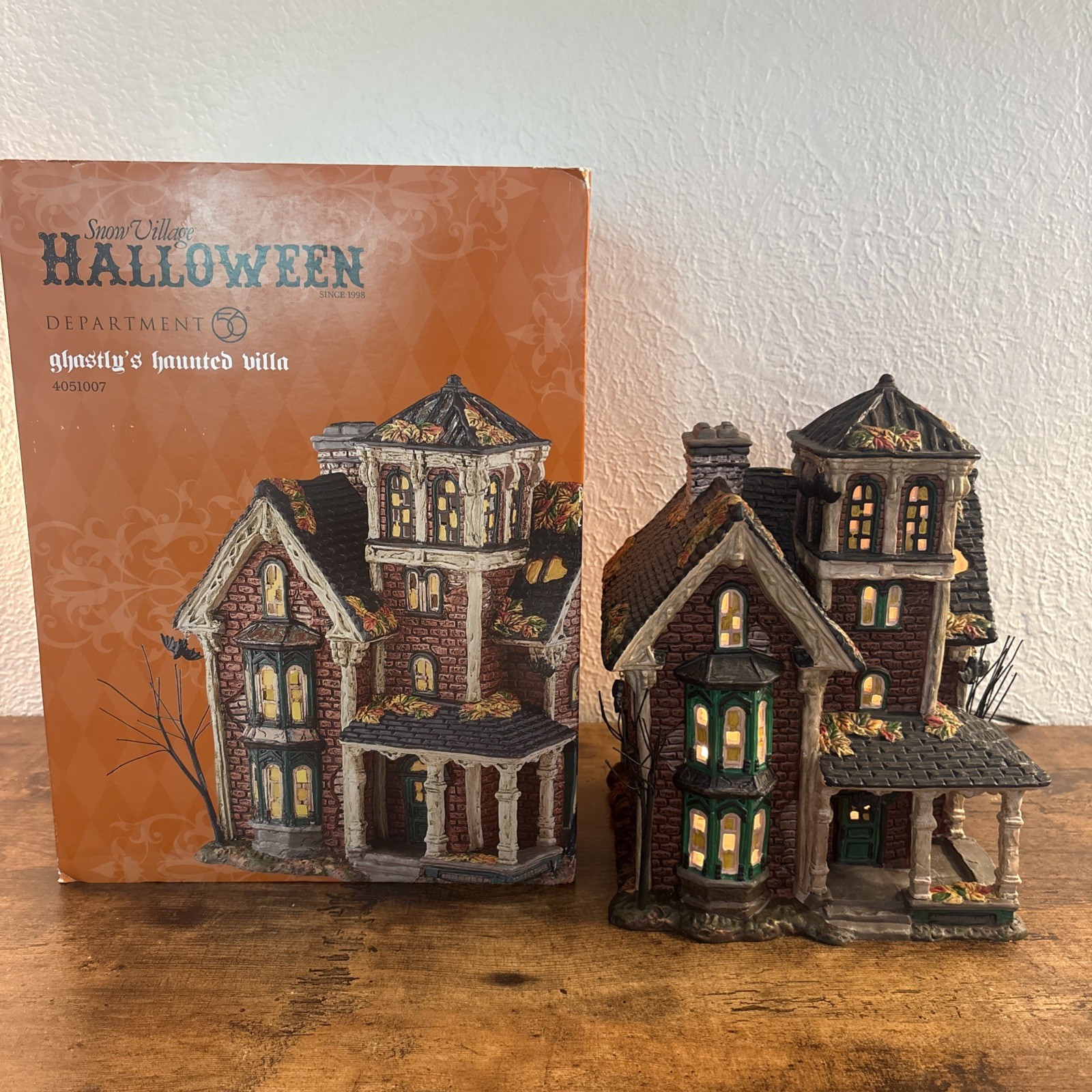 Department 56 Snow Village Halloween Ghastly’s Haunted Villa 4051007 dept 56
