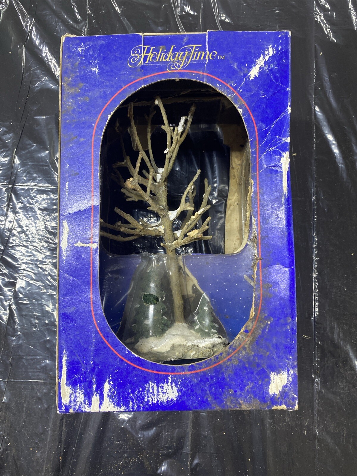 10″ Winter Tree Heartland Valley Village Squirrels Cardinals Branches in Box