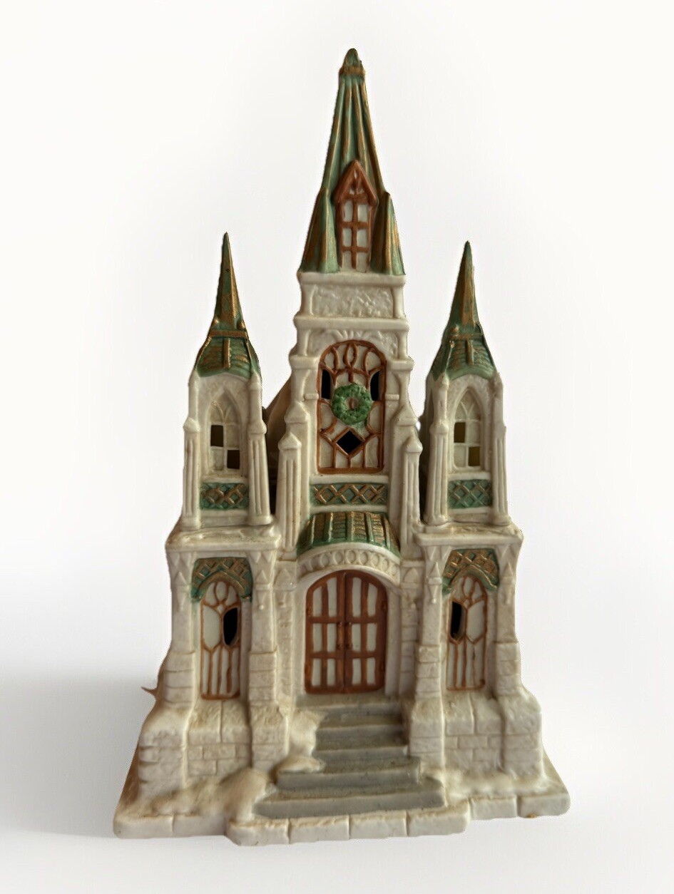 1993 Mercuries USA Christmas Village Porcelain Church. Light Tested And Works