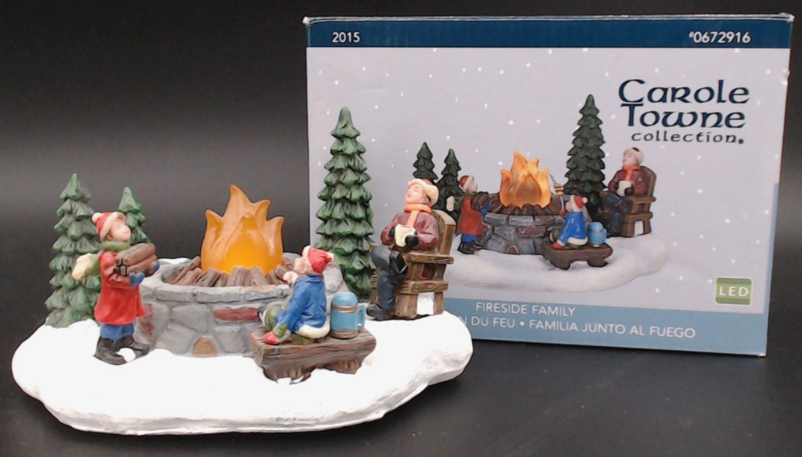 Carole Towne Collection Fireside Family 2015 LED Light Up Holiday Decor 0672916