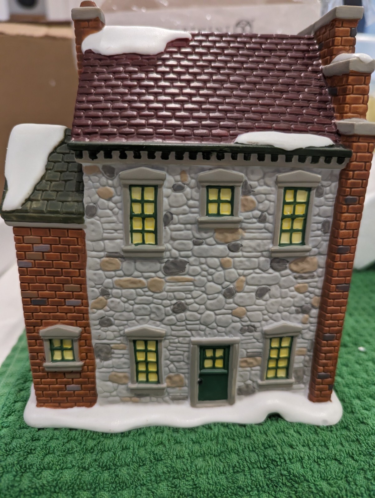 DEPARTMENT 56 NCC TRADERS PIN SHOP 804011