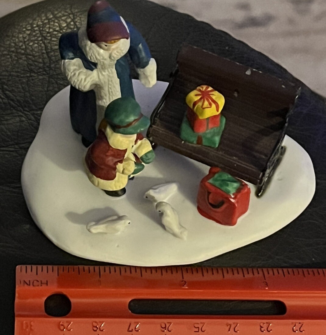 Vintage 1995 LEMAX Dickensvale Christmas Village Feeding Birds Figurine