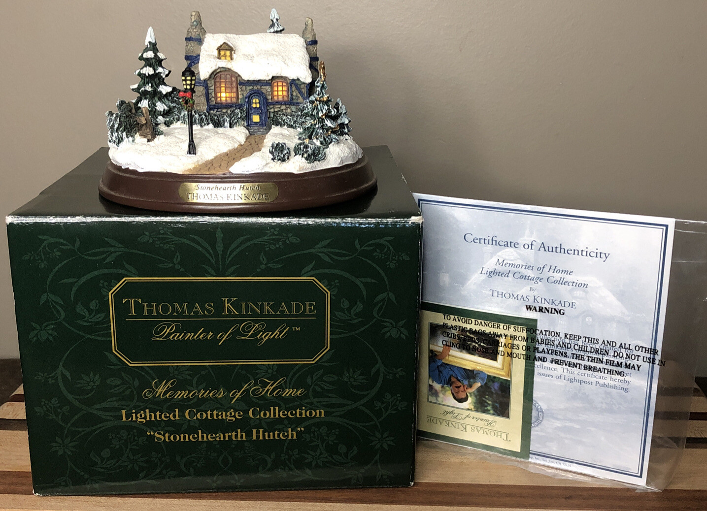 THOMAS KINKADE Memories of Home Lighted Cottage Collection STONEHEARTH HUTCH