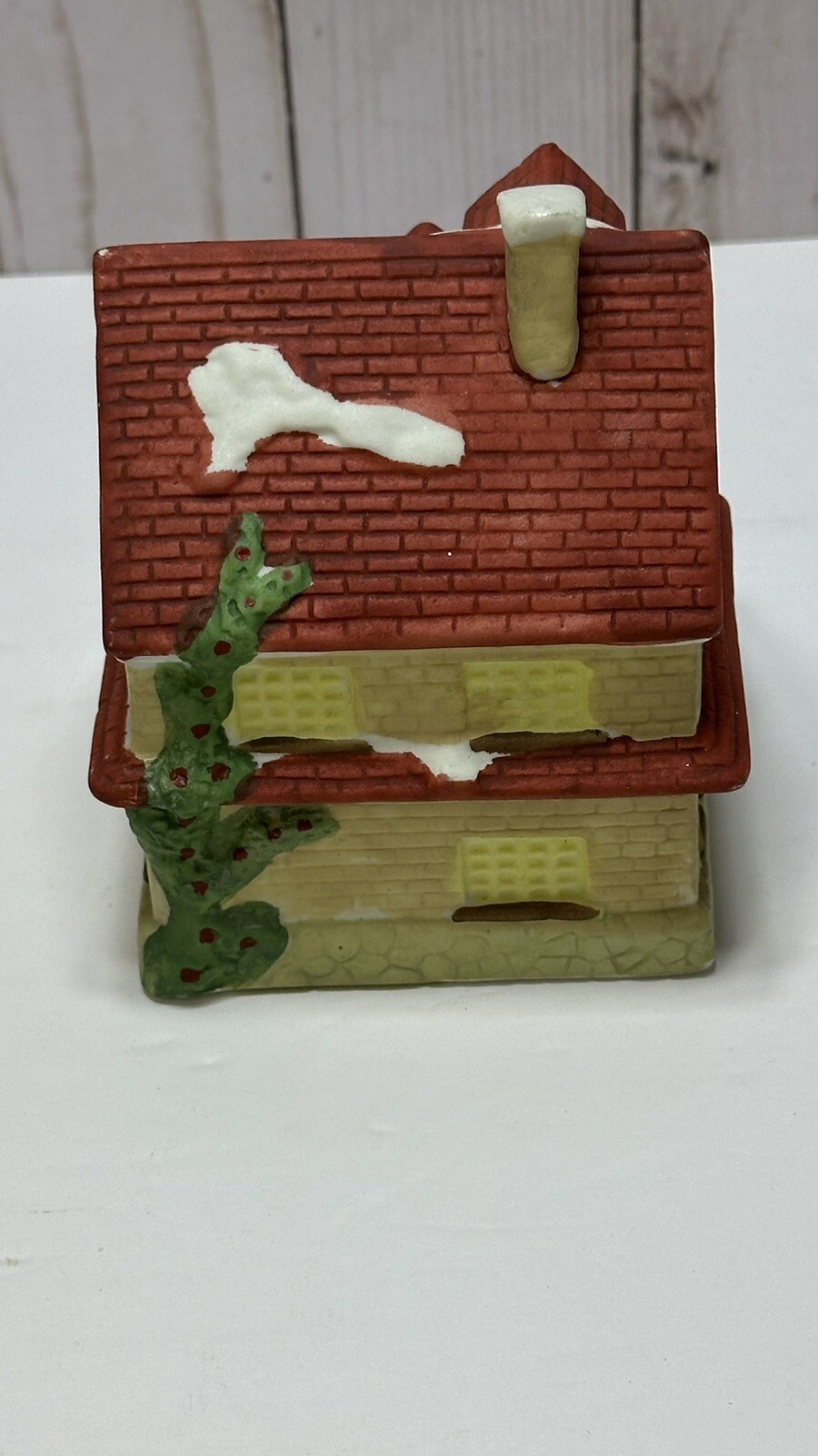 Vintage Christmas 1995 Santas Best Porcelain Holiday Village Broken Chimney