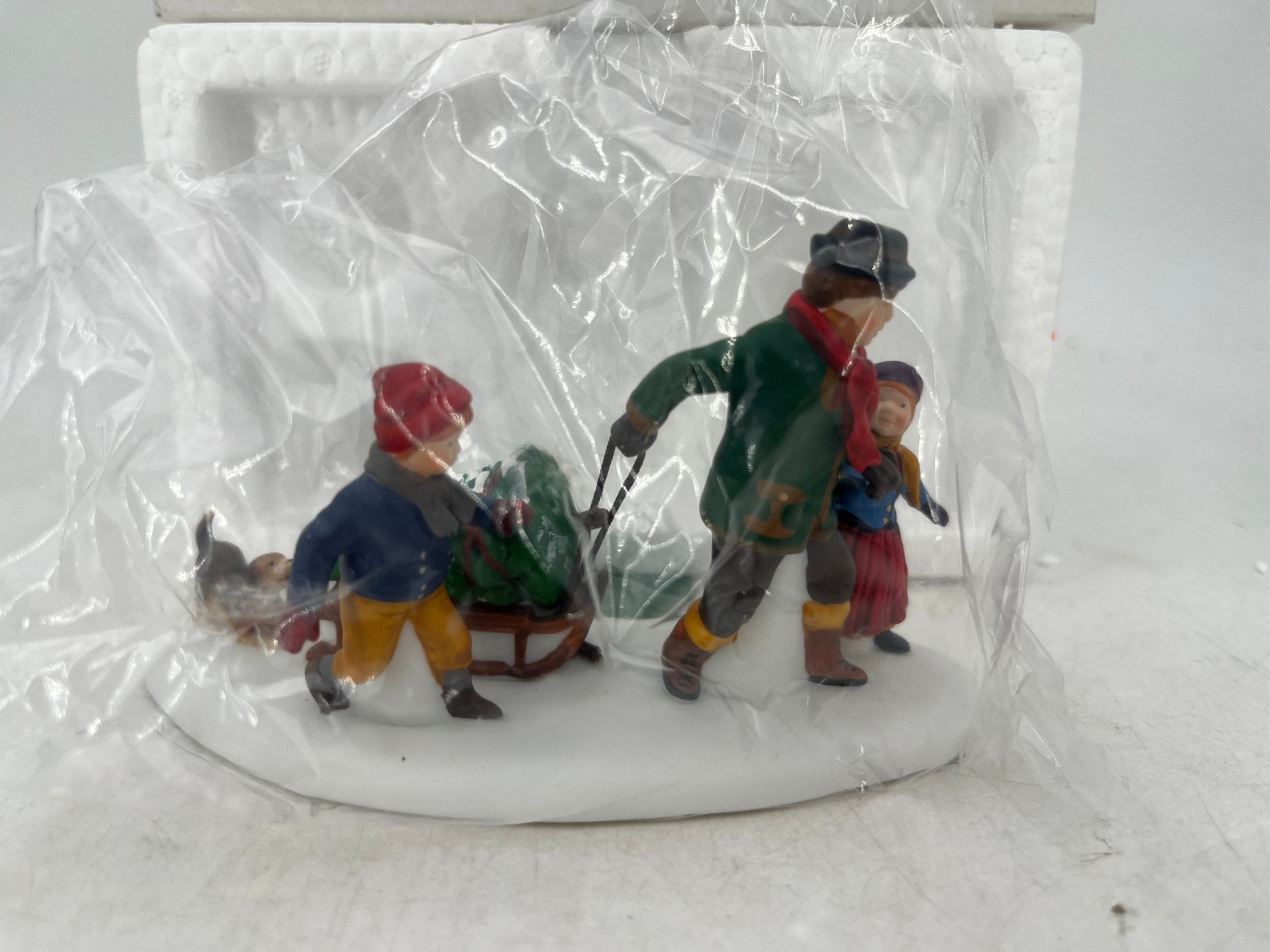 Department 56- The Family Tree 5″ – #58895