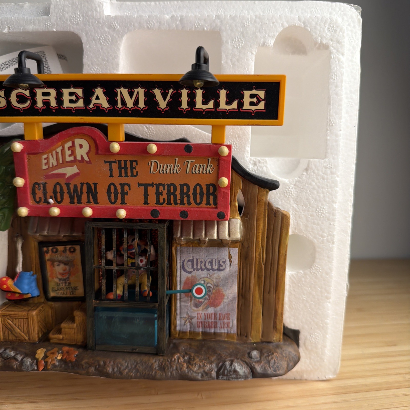 Dept 56 Halloween The Clown House of Terror Works sound and lights