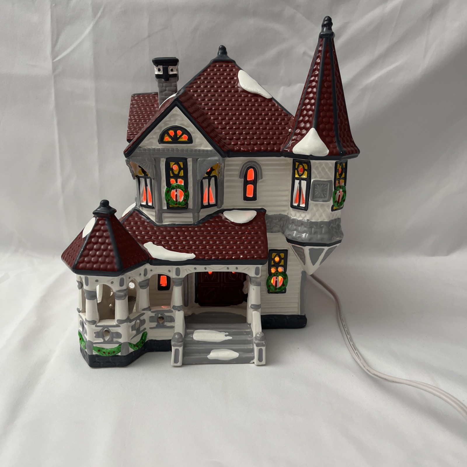 Department 56 The Original Snow Village QUEEN ANNE VICTORIAN 5157-8 In Box