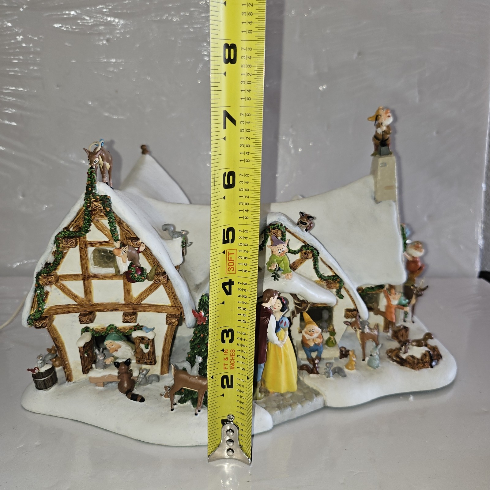 Disney Snow White Seven Dwarfs Cottage Lighted Ceramic Christmas Village
