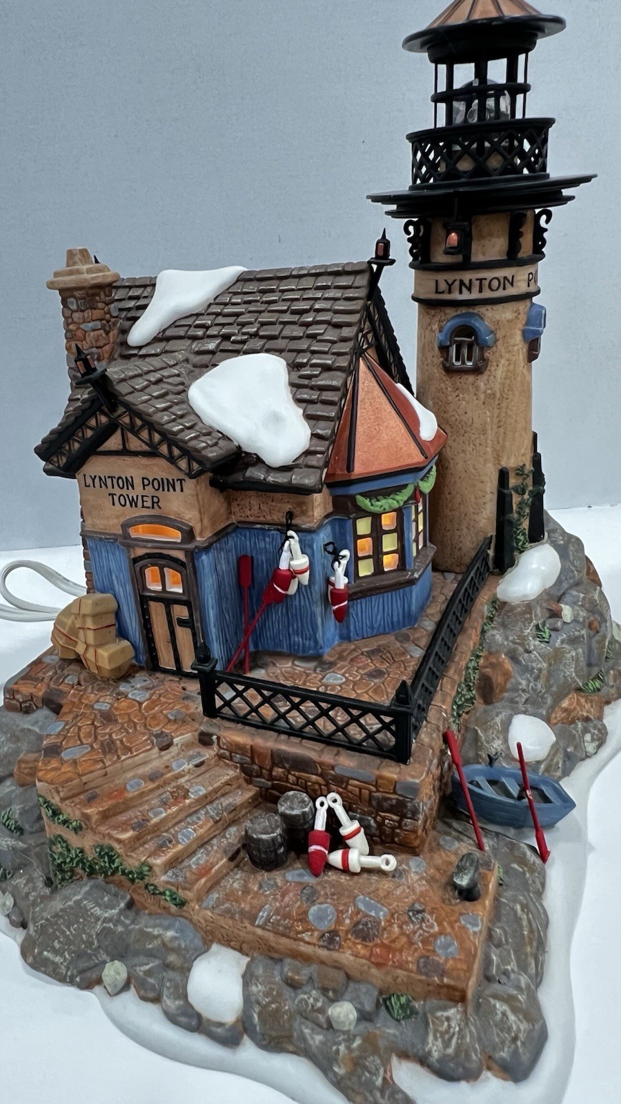 Dept 56 Dickens Village “Lynton Point Tower” 58315 Retired 1998 Excellent !
