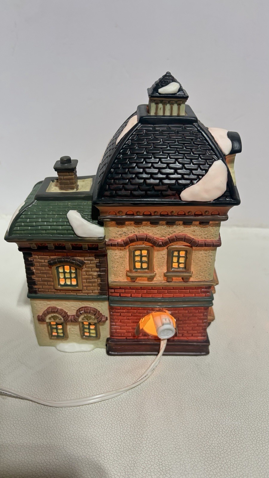 Holiday Time Village Collectible Drug Store Lighted Christmas House w/ Box