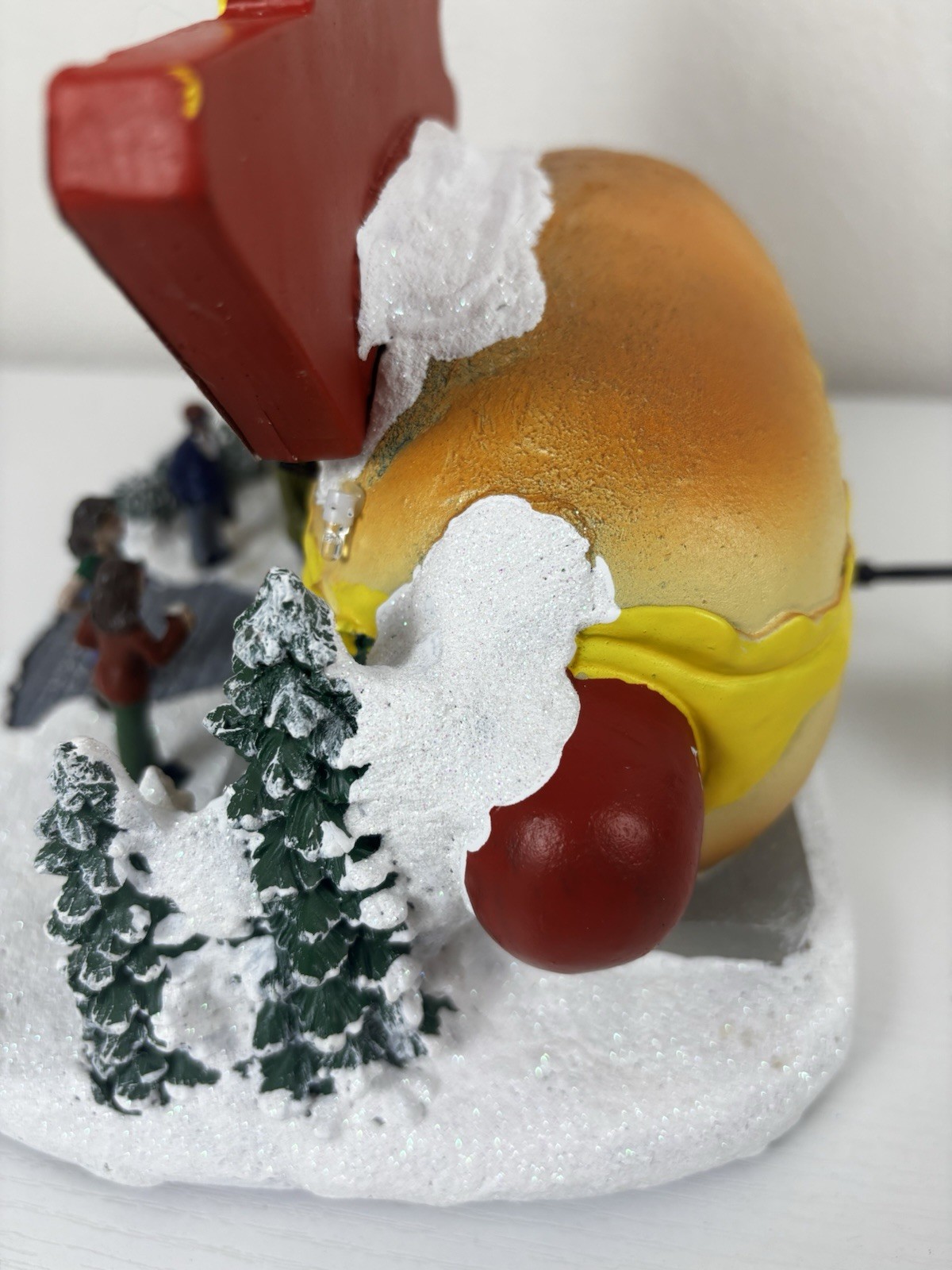 Musical Frank’s Hot Dogs with Light Show Christmas Village Natures Mark Plays