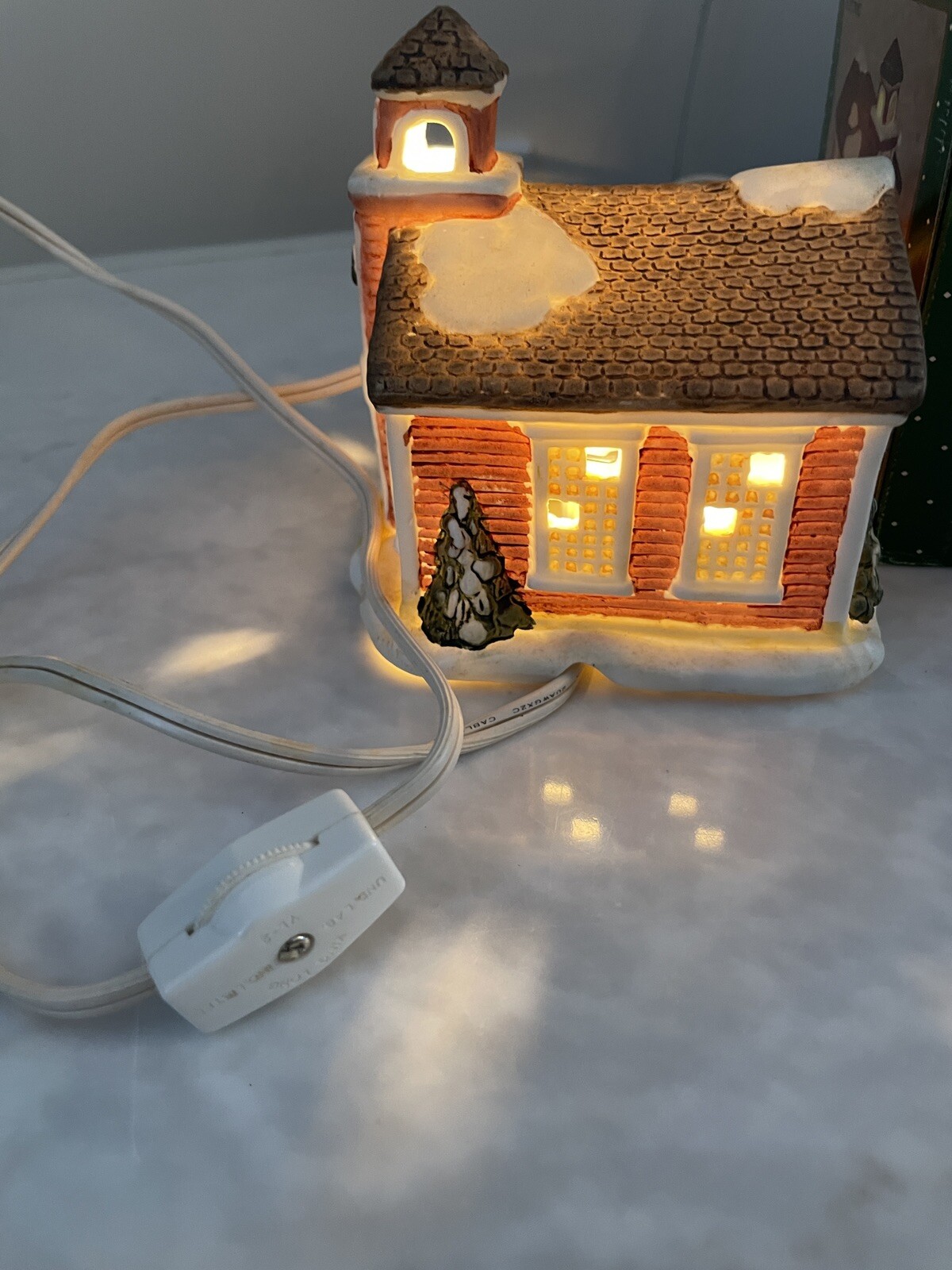 Vintage MiniTown USA Schoolhouse Light-up Christmas Village 90s Tested Works