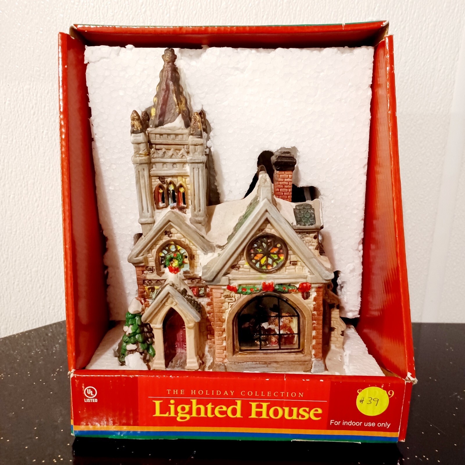 Cracker Barrel Plaid Tidings Carolling At CHURCH Christmas Village Lighted