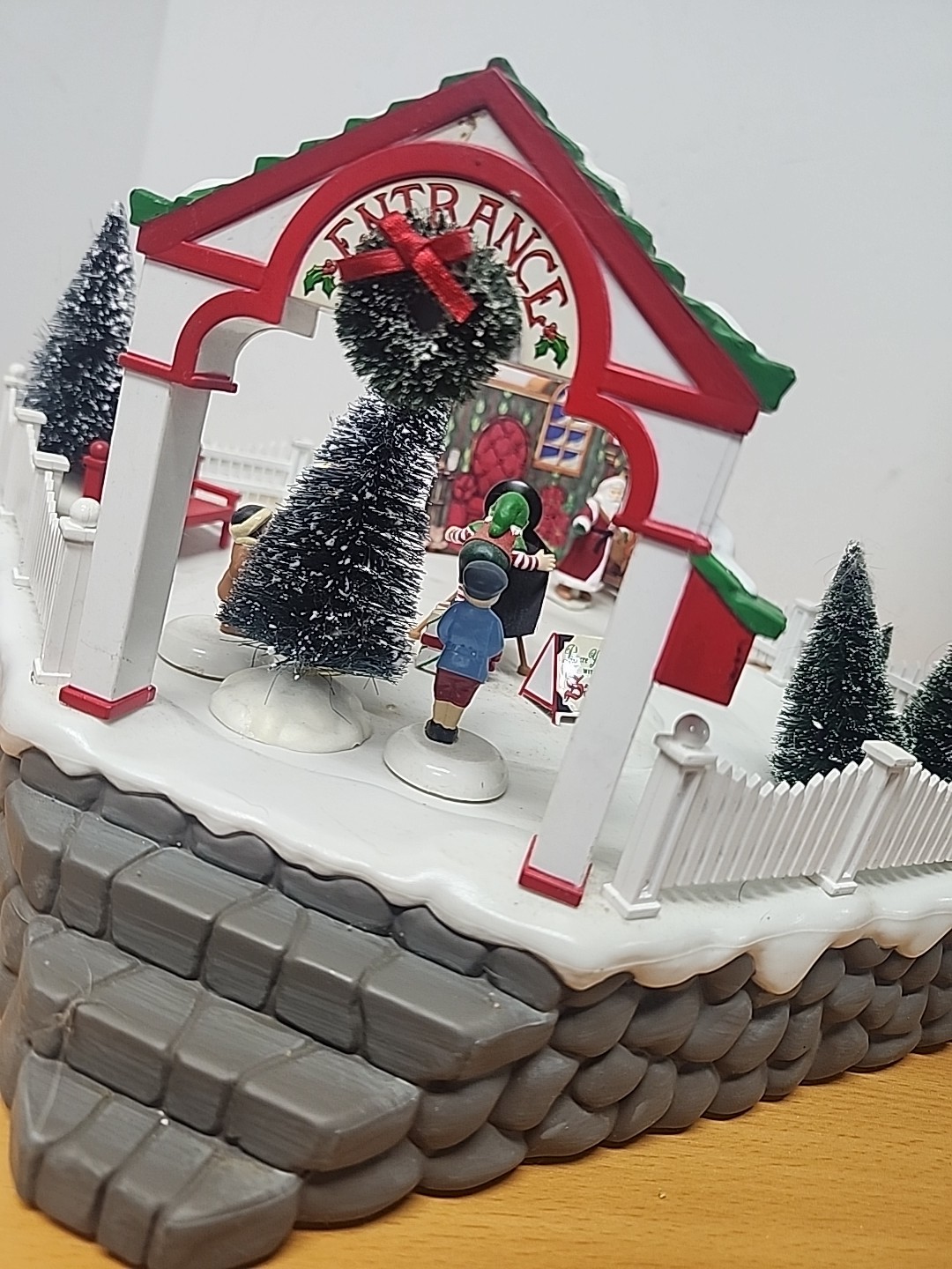 Department 56 Animated Village Photo With Santa Item No 5652790