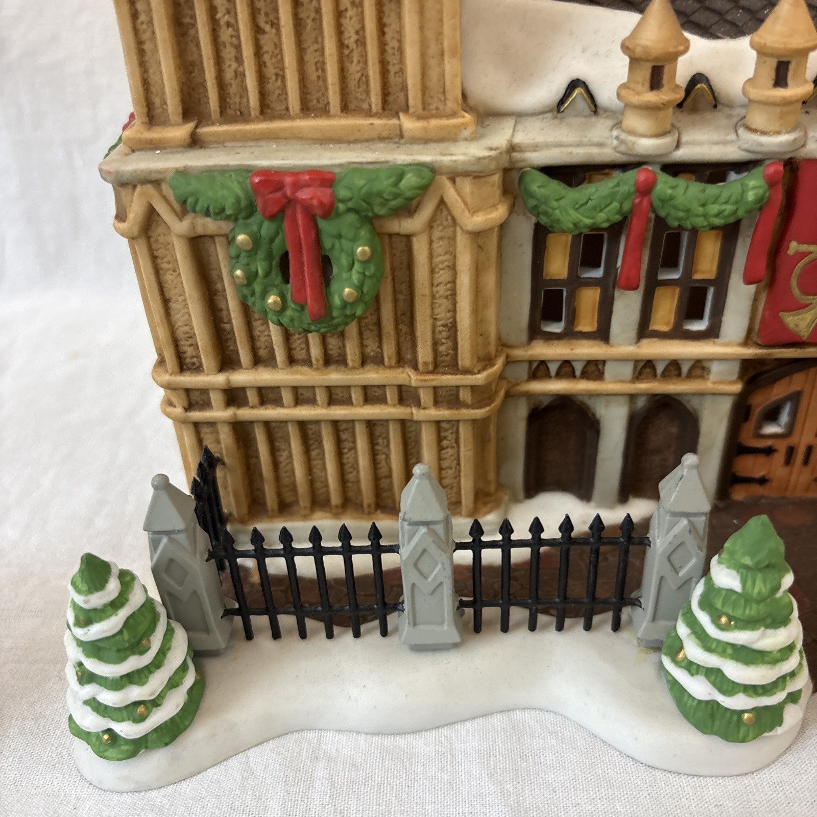 Department 56 Big Ben Building Dickens Village Christmas Decor And Sign