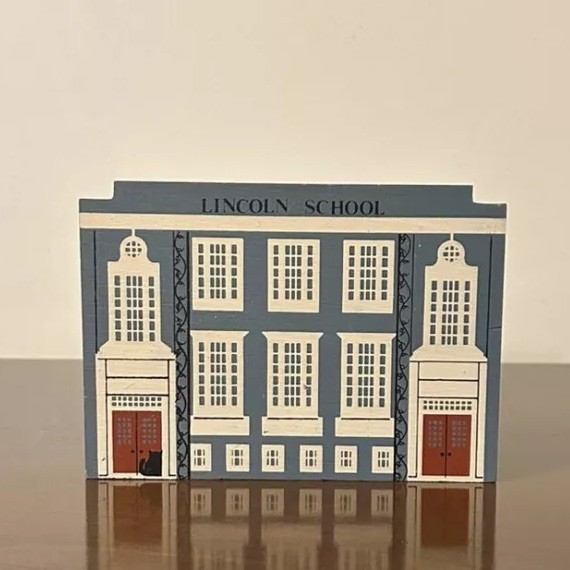 1988 THE CATS MEOW Lincoln School Series VI Wood Shelf Sitter Signed Faline 92’