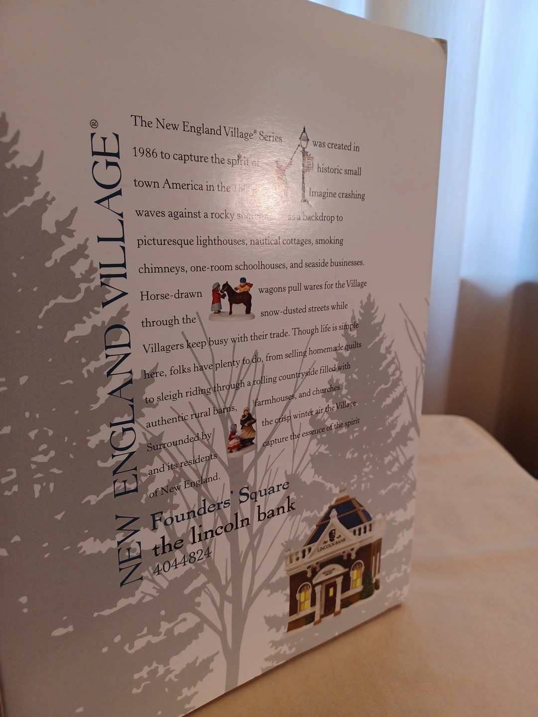 Department 56 New England Village – Lincoln Bank – 4044824