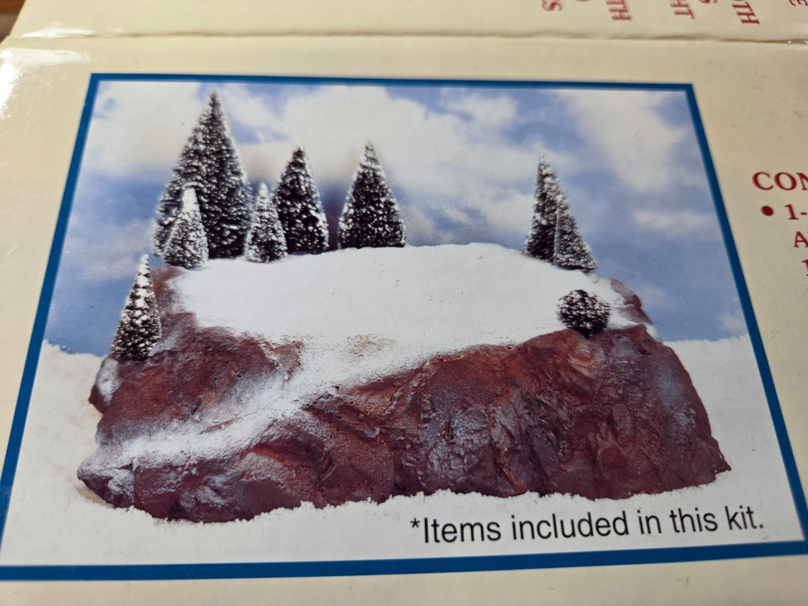 Lemax “Medium” Display Platform. Complete with 9 trees. Box included.