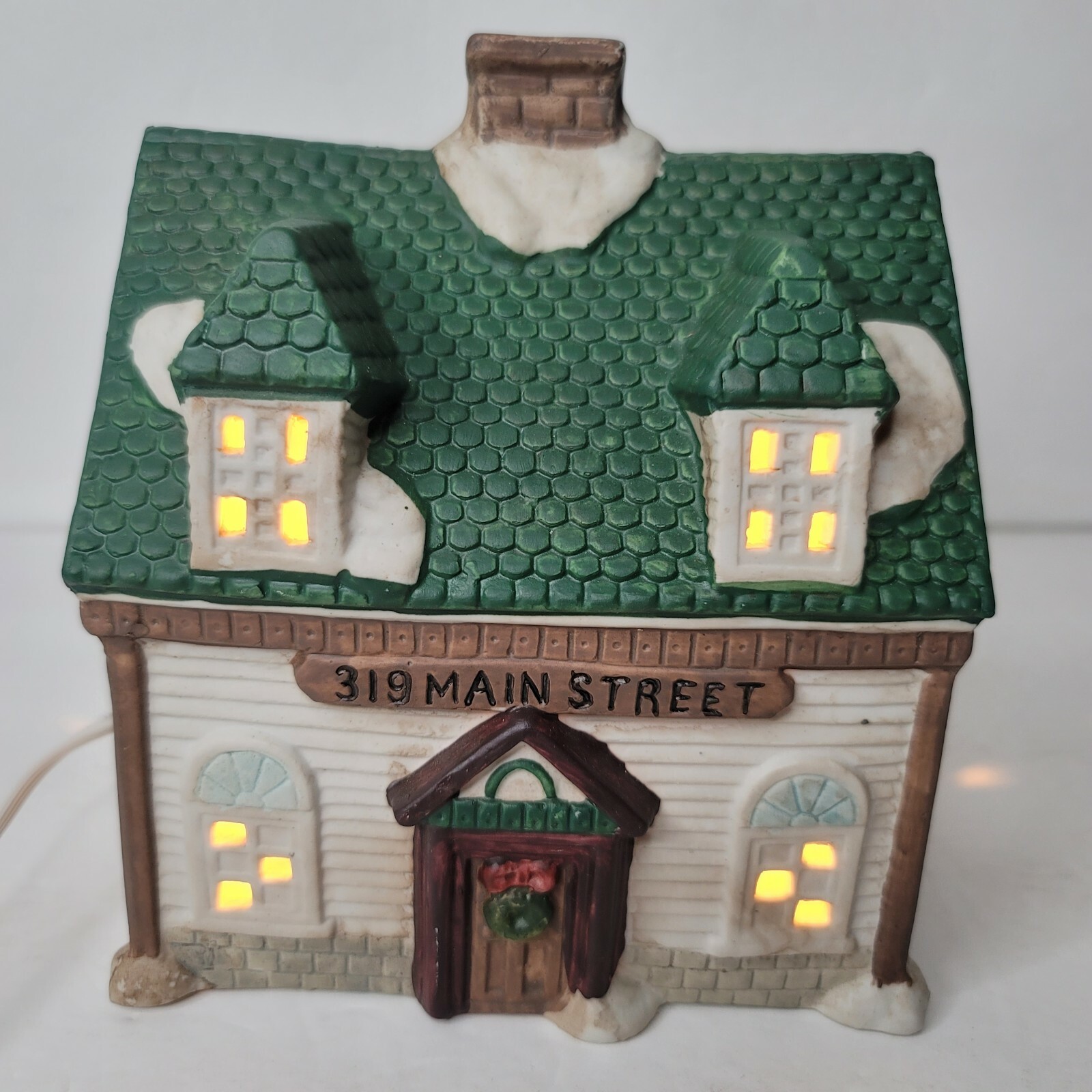 1994 Collection Ceramic 319 Main Street Christmas Village House Lighted