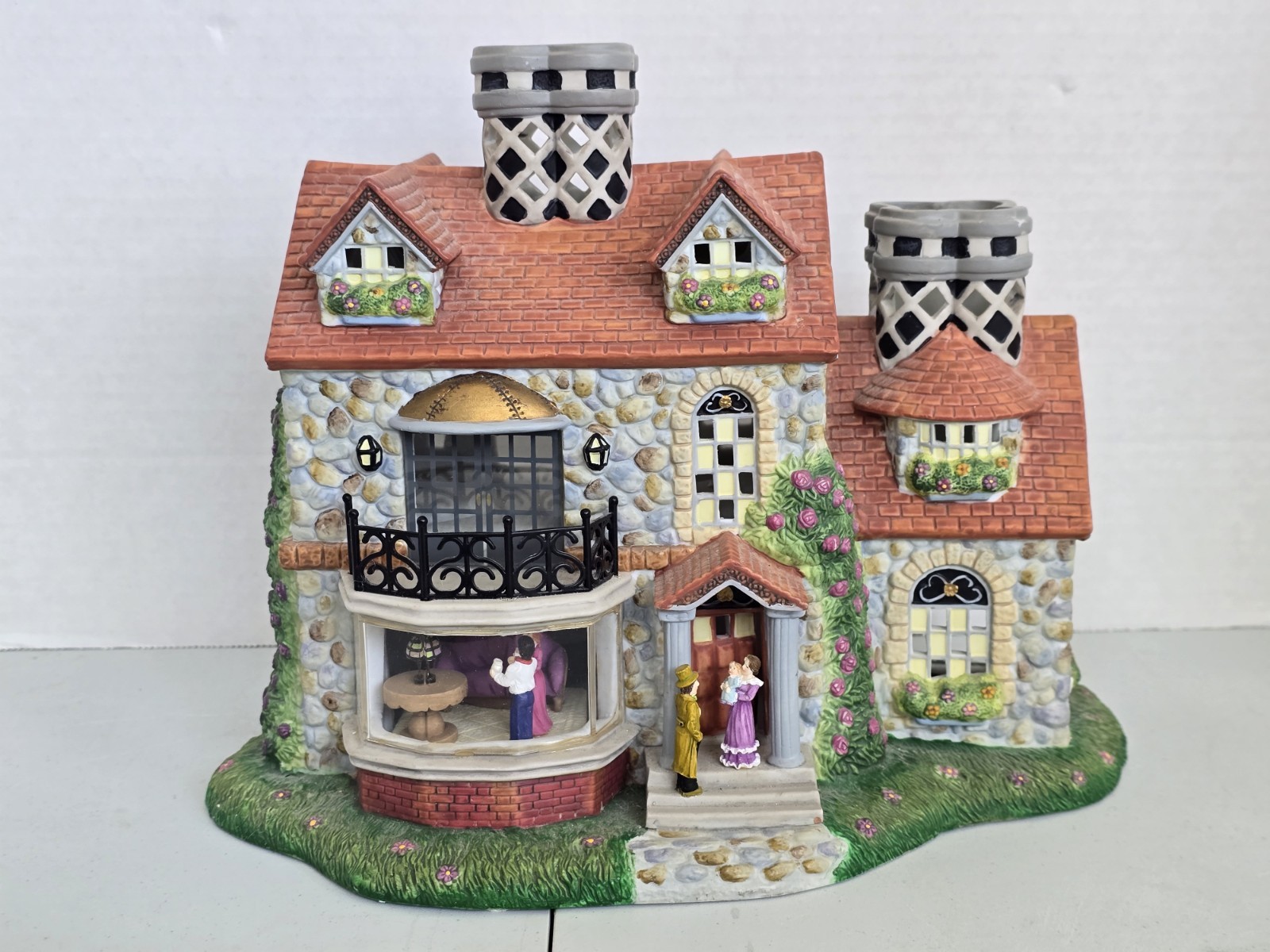 Party Lite Olde World Village Bristol House Victorian #3 Lit By TeaLight Candle