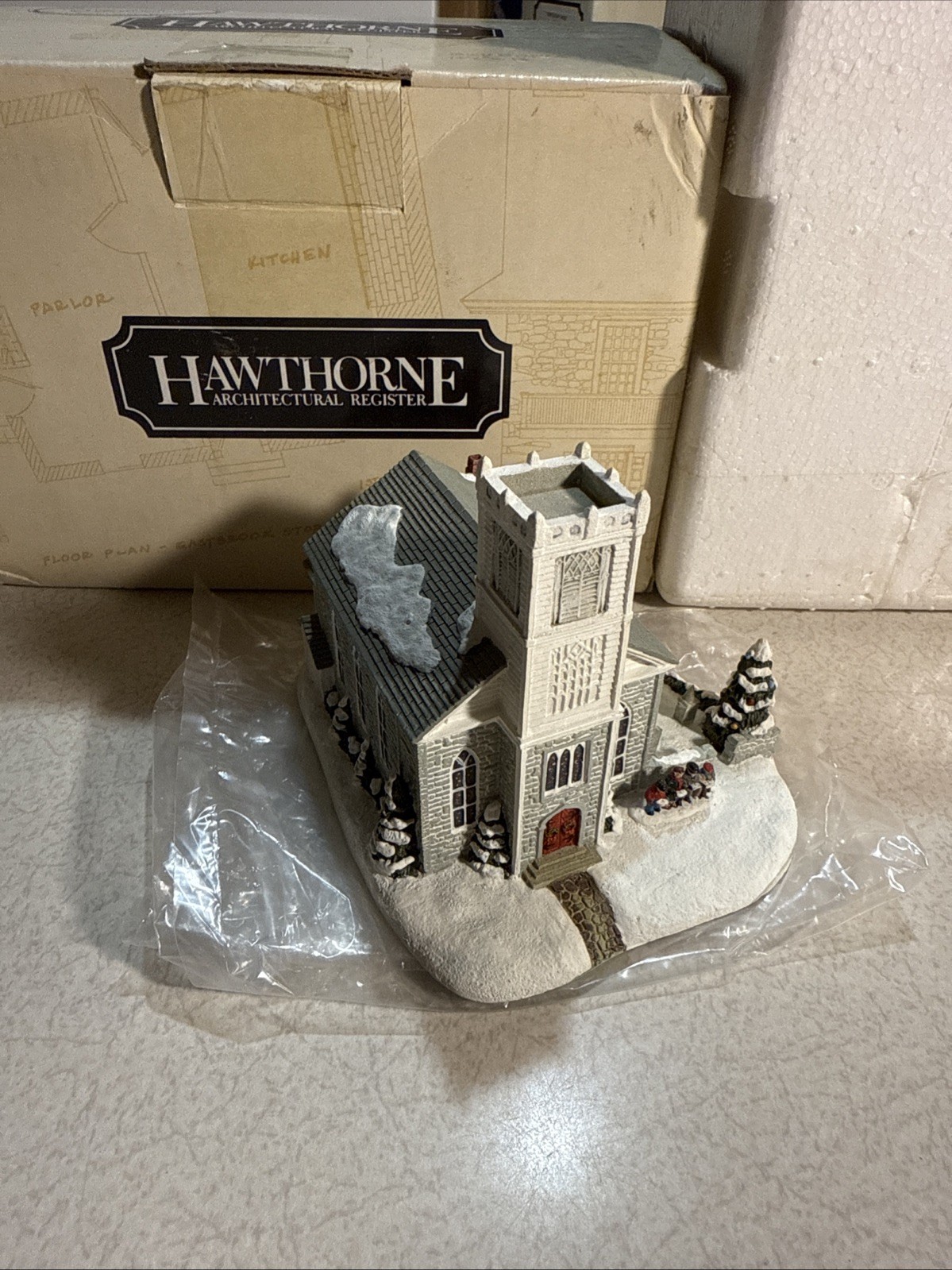 Hawthorne Architectural Register – Carolers In The Courtyard – With Box