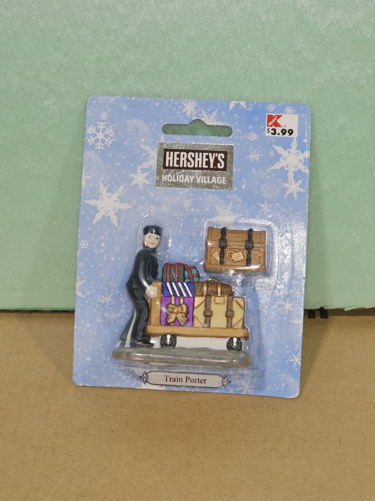 Vtg Hershey’s Holiday Village Train Porter Figurine 2001 The Brass Key Inc NEW