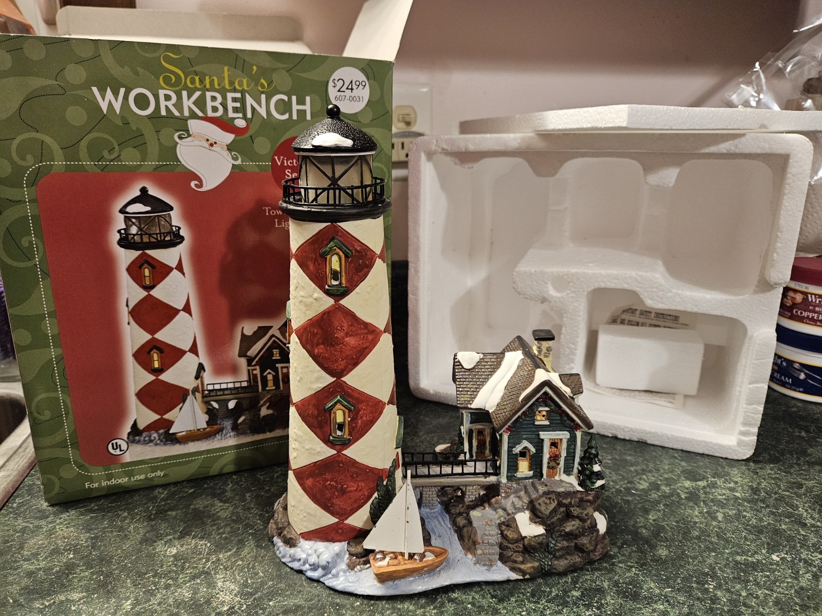 Santa’s Work Bench Victorian Series Towering Cliffs Lighthouse in Original Box