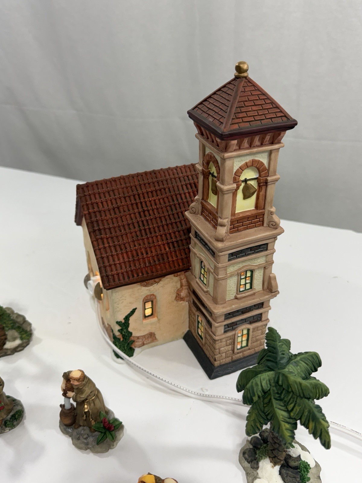 HOUSE OF LLOYD CHRISTMAS AROUND THE WORLD MISSION STYLE LIGHTED CHURCH BY O’WELL