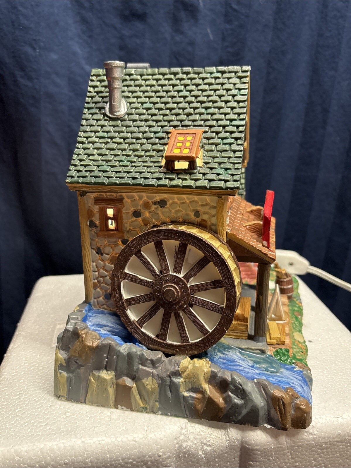 Lemax- Menard Mill Village Collection- 2011- Lighted 1060