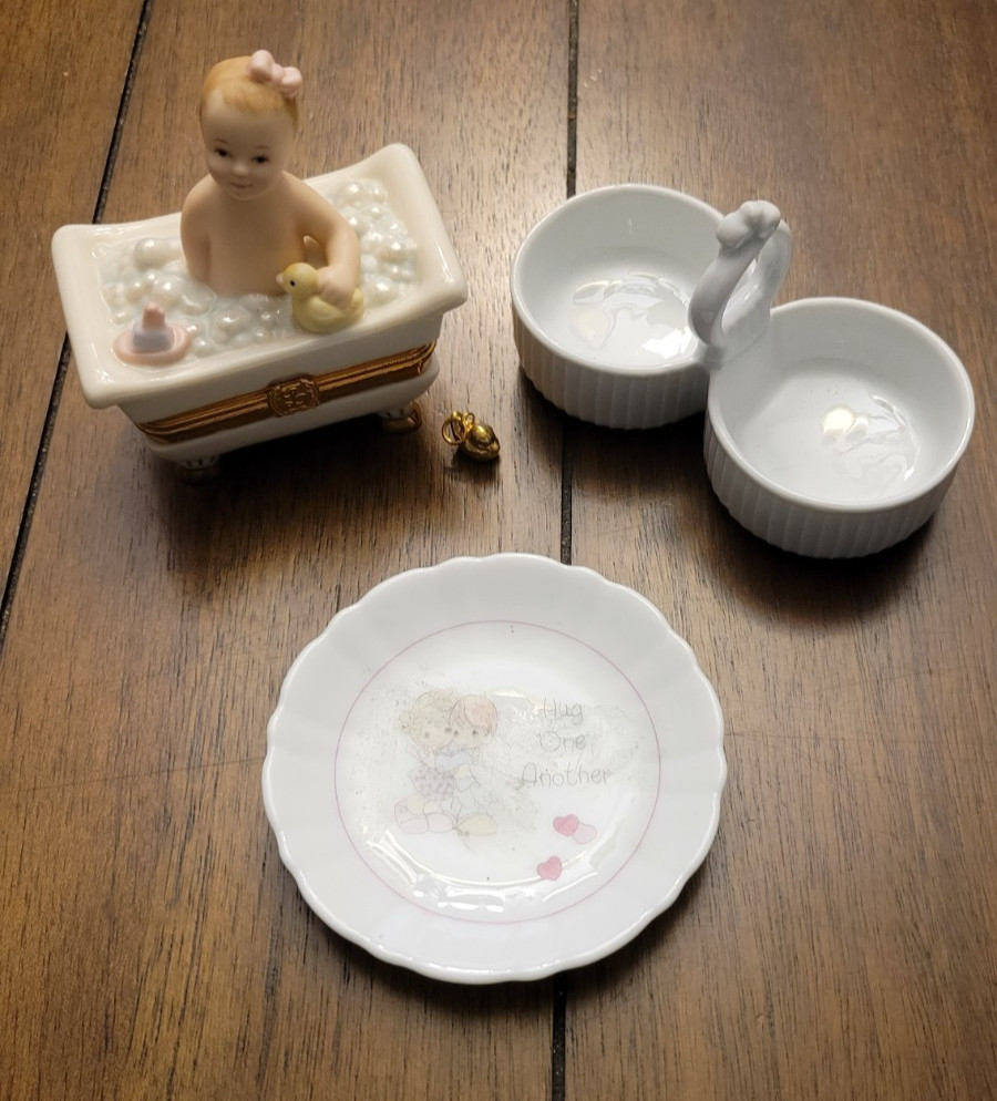 Lenox- Baby Bubbles Treasure Box-Baby Girl plus Duck Charm 3.25″ #6242937 / Ect.