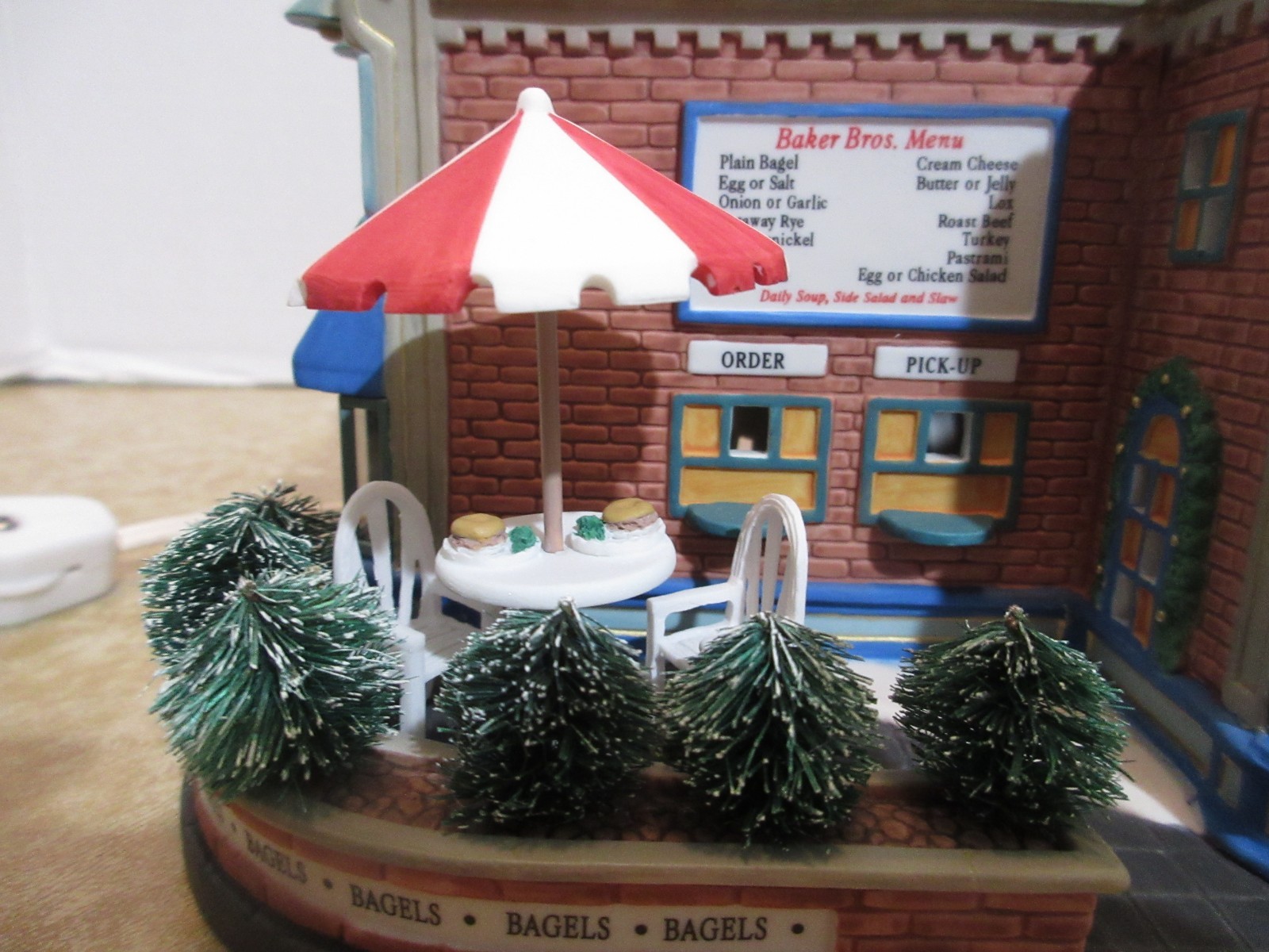 Dept. 56 Christmas In The City 2001 Baker Bros. Bagel Bakery #56.58920 Mint