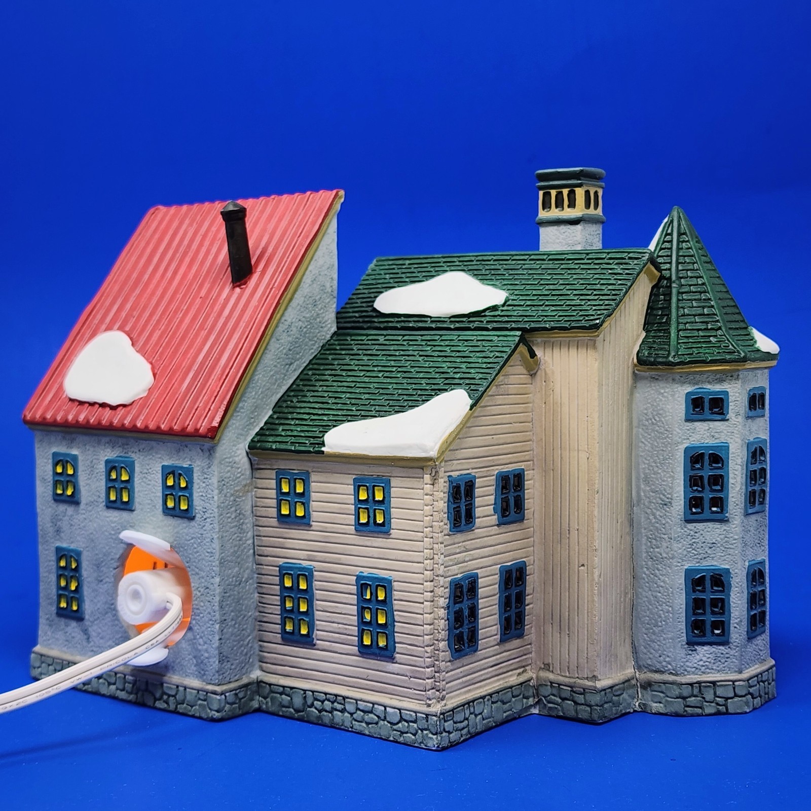 LEMAX Somerset Hall RETIRED Vintage #85276 Caddington Village House 1997 w/ Box