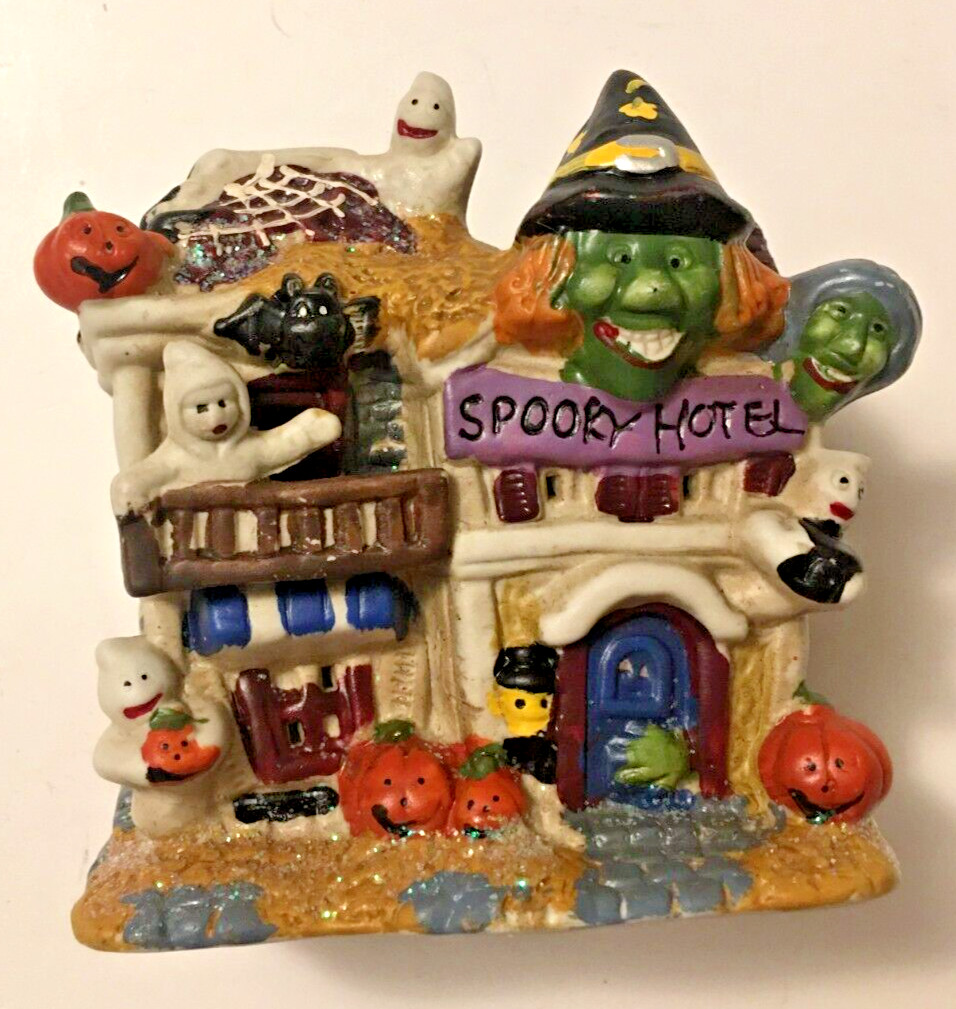 Vintage 2002 Ceramic SPOOKY HOTEL Ghost, Witch, Pumpkin, Spider 4 1/2″ Tall