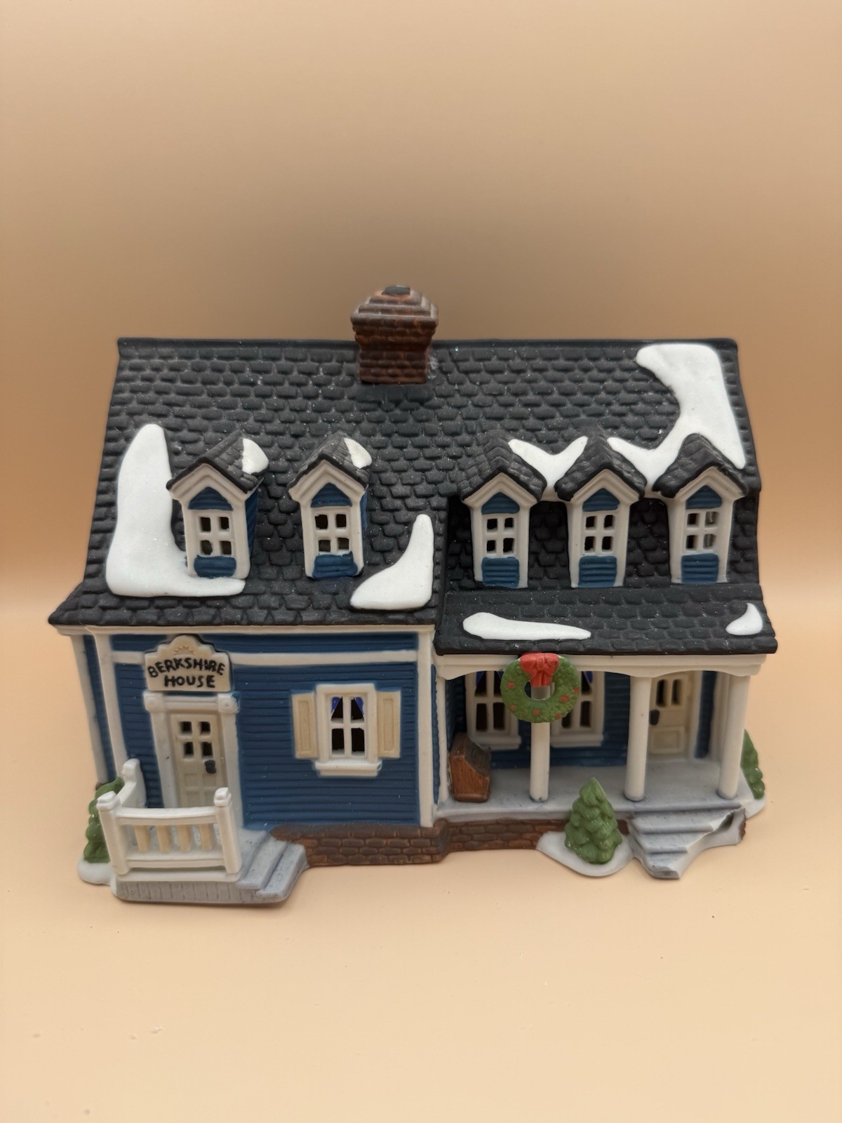 Lighted Christmas Village Berkshire House Ceramic Blue & White w/ Cord