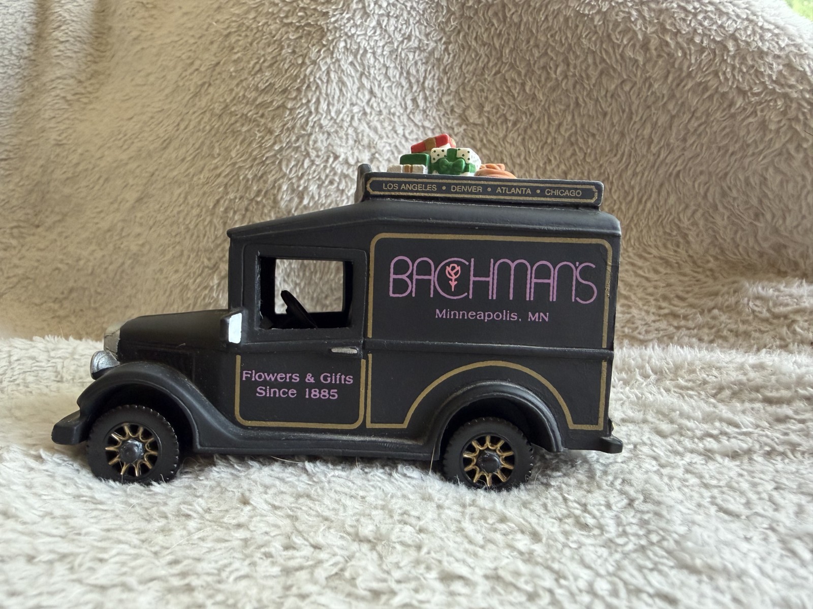 Department 56 Heritage Village Collection Bachman’s “The Village Express”