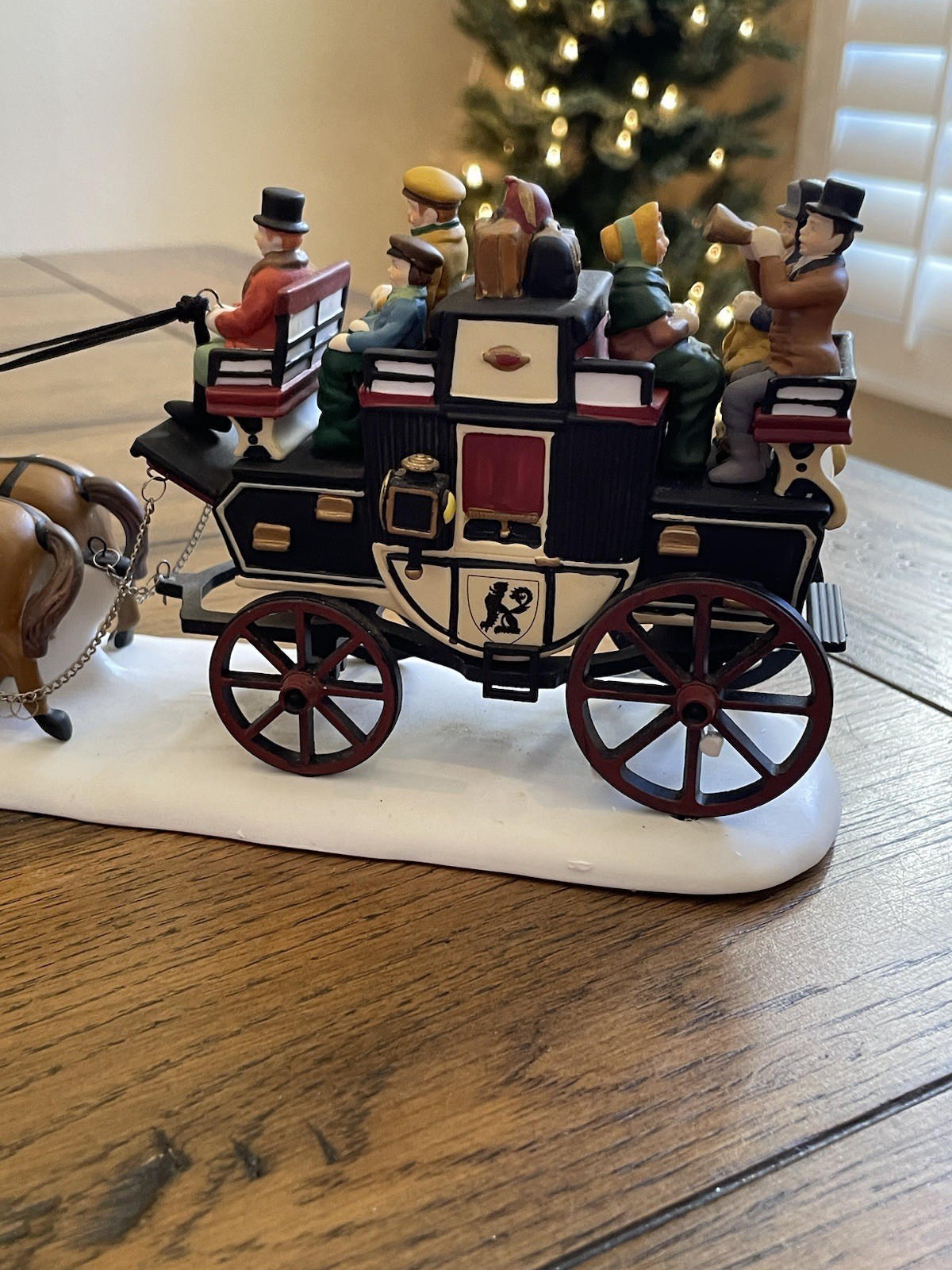 Vintage 1991 Dept 56 Heritage Village Christmas Horse Drawn Holiday Coach 55611
