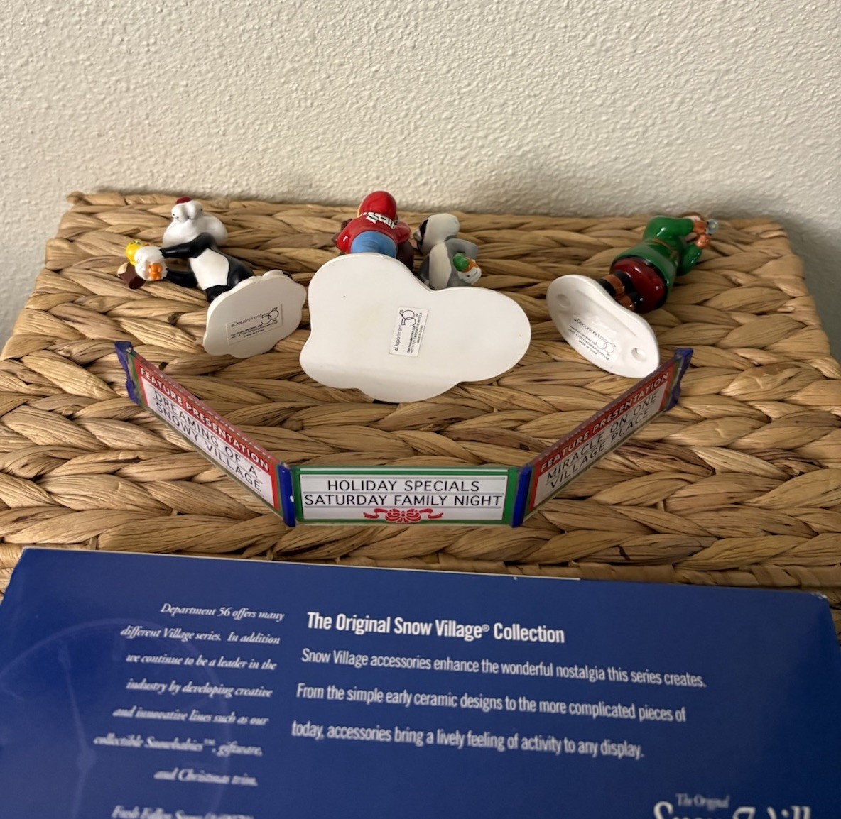 Snow Village Looney Tunes Animation Film Festival Dept 56 Accessory original box