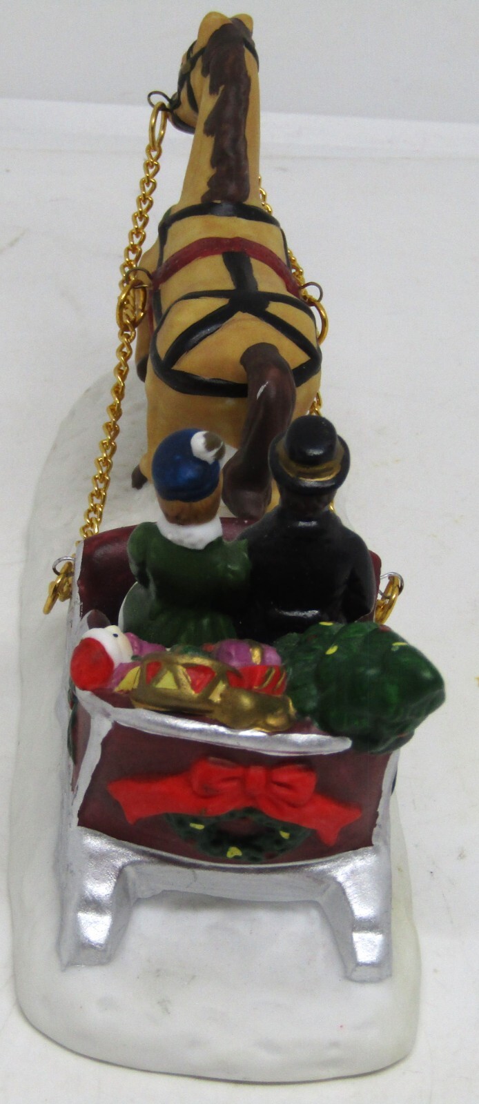 Vintage Victorian Old Towne Ceramic Horse Drawn Carriage.