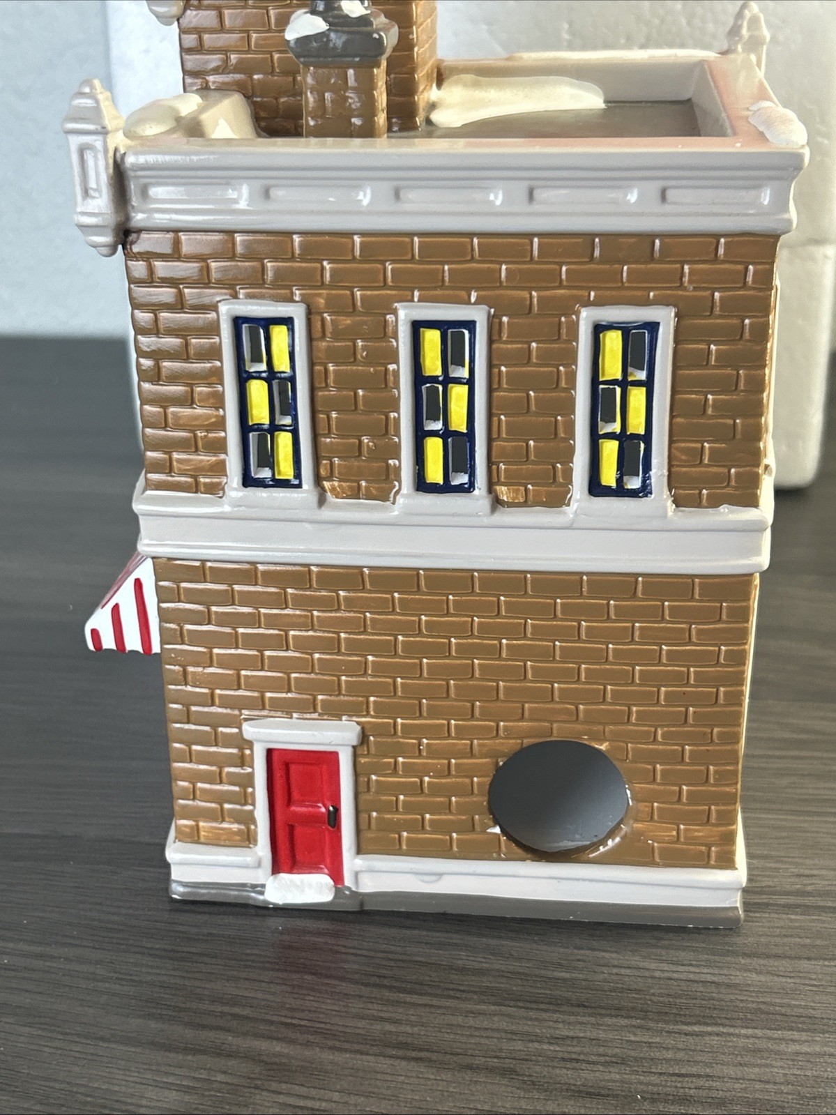 Department 56 Original Snow Village Coca-Cola Corner Drugstore No Light 1995