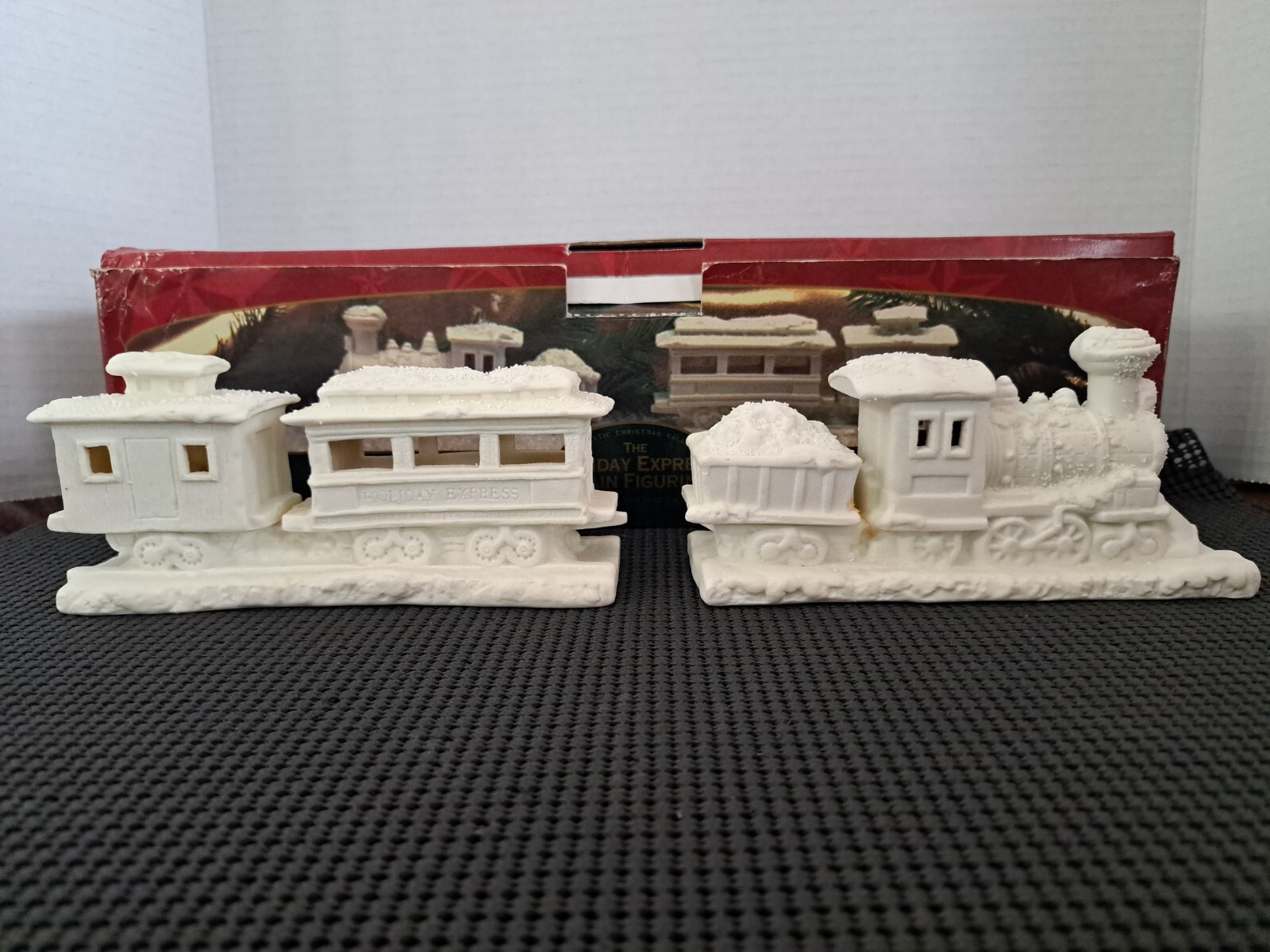 Seasonal Specialties Christmas Valley Train Figurine 1995